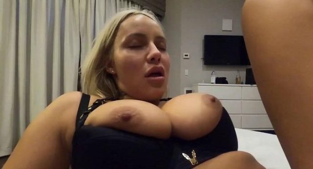 Kylie Page Digilir Bbc Sampai Tumpah Dalam