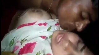 Seorang Mesum Menggoyang Gadis Ludhiana Dalam Video Panas Berbahasa Punjabi