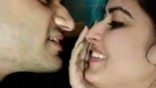 Video Panas Pasangan India Bikin Panas Suasana