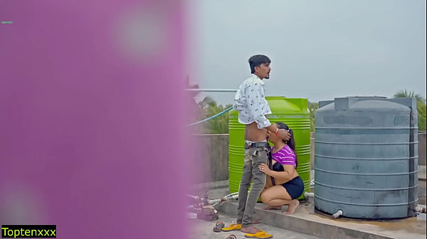 Bercinta Liar Di Atap! Jangan Sampai Keluar Di Dalam