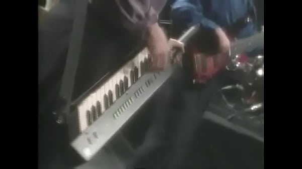 Pertarungan Sengit Dua Penari Jazz Seksi Yang Menggoda