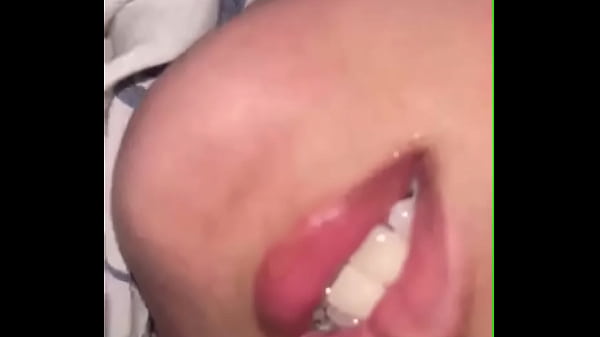 Tante Kesepian Minta Dipijat Biar Badannya Nggak Pegel Lagi