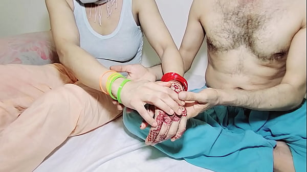 Bhabhi Punjab Muslim Tersepak Anus, Dihardik Ganas Kontol Besar Doggystyle Suara Hindi Menggairahkan