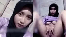 Cewek Berhijab Sange Colmek Di Ome Tv