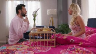 Malam Ganda Yang Panas: Adegan Pertama Dengan Katie Morgan