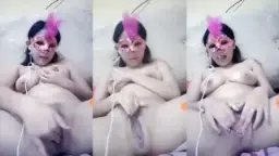 Munakitty Mengocok Kontol Sambil Mengaduh Langsung