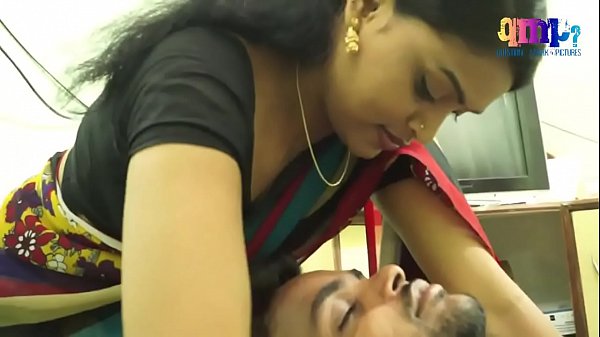 Gadis Rumah Tangga India Gengsi Sama Jagoan It