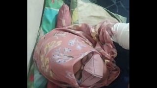 Tante Riani Melahap Kontol Dengan Penuh Gairah Dan Merasakan Kenikmatan Yang Luar Biasa