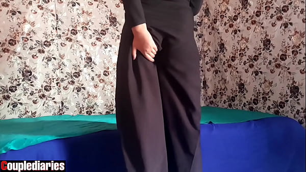 Istri Berjilbab Arab Panas Dan Memanggil Kekasih Gelapnya