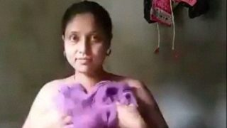 Bokep Desa, Si Montok Nakal, Narsis Telanjang Di Kamar Mandi, Crot Di Lantai.