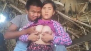 Lelaki Hisap Tetek Sebelum Kongkoli Ibu Mertua Dalam Adegan Panas Nepal