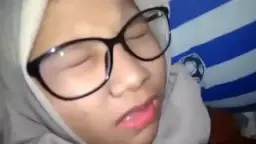 Mengaduh Nikmat Sakit Yang Menggairahkan