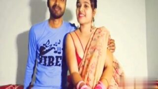 Pria Baru Nikah Ngentot Istri Seksi Dalam Video Panas India