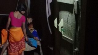 Rekaman Mesum Tersembunyi Bhabhi Desa Dengan Penyewa