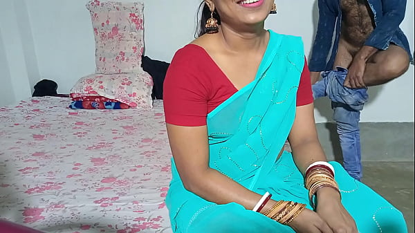 भाभी की रसीली चूत मारी जब वो मेरे कमरे में अकेली आयी