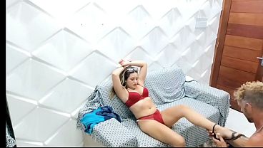 Ibu Mertuaku Yang Masih Muda Sendirian Di Rumah, Haus Sentuhan. Begitu Aku Datang, Dia Langsung Merayuku Untuk Menusuk Lubang Sempitnya Sampai Aku Membanjirinya. Vagninho Dan Vivi Si Nakal.
