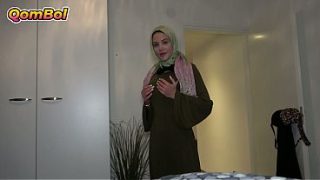 Adik Tiri Berhijab Dari Turki Ingin Bercinta Sebelum Orang Tua Pulang Ke Rumah