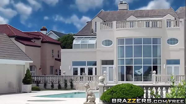 Nonton Angelina Valentin Di Brazzers – Dua Kontol Besar Sekaligus Di Pantat Gede, Satu Di Memek Satu Di Dubur