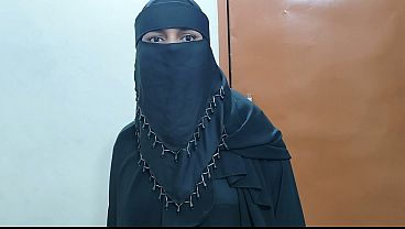 Ibu Guru India Lagi Digebrak Istri Cantik Berhijab, Video Rumahanku Bikin Malu.