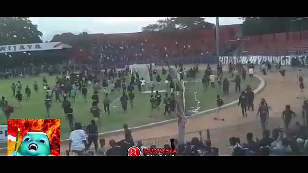 Budaya Bantai Bantai Versi Suporter Indonesia, Siap Siap Nampol Gak Pake Mikir.