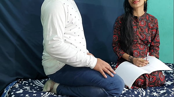 Guru India Menggila, Suara Hindi Menggoda Dari Belakang