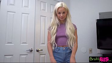 Si Blonde Nakal Elsa Jean: “serahin Duit Lu, Gue Isap Kontol Lu Sampai Kering”