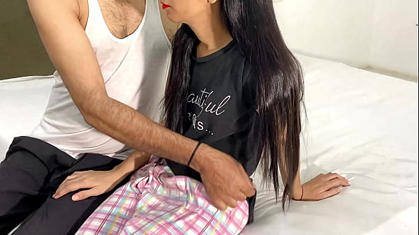 Ngentot Sama Cewek Desa, Memek Sempit Kontol Gede Om-om, Video Desi Desa Cewek Panas.