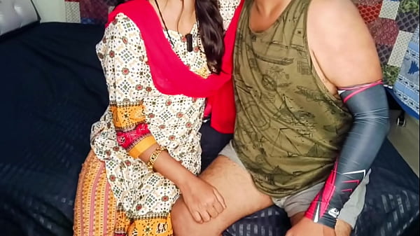 Mami Ko Paise Kamane Ka Asan Tarika Bataya Aur Phir Uske Bhanje Ne Uski Masti Se Choda
