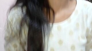 Cewek India Tiri Dikocok Habis Sama Anak Tiri, Muncrat Penuh.
