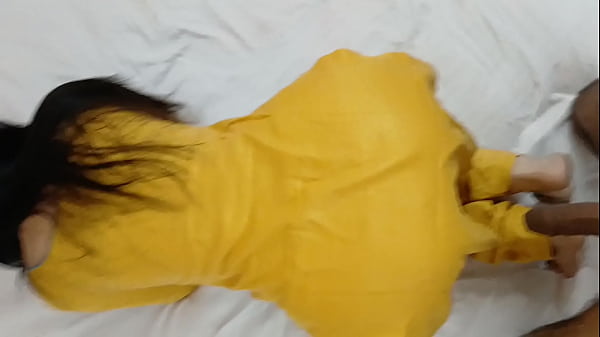 Bokep Tante India, Goyang Bokong Gede Sambil Nungging, Bikin Makin Panas.