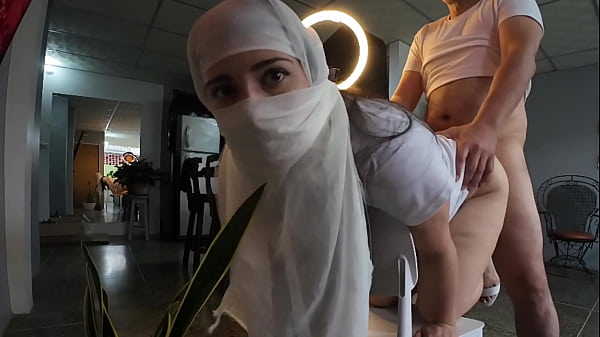 Ngentot Keras Di Pantat, Cewek Jilbab Kena Pancut Di Lubang Belakang