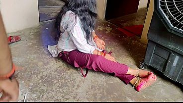Desi Istri Panas Lagi Digebukin Keras-keras