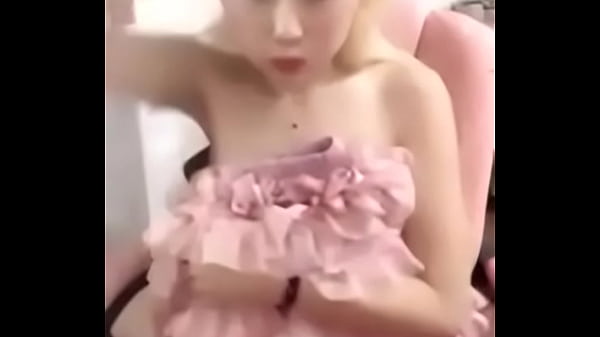 Gadis Cina Panas, Siap Digoda Sampai Lupa Diri