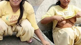 Cerita Panas Bini Muda Di Atap Rumah, Goyang Desa Bikin Makin Erotis