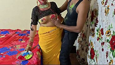 Bhabhi Mandi Warna, Dever Bikin Basah, Suara Nafas Jelas, Holi Makin Liar.