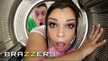 Tonton! Brazzers – Cewek-cewek Macet Parah, Akhirnya Ngewe Keras Sama Bintang-bintang Top Brazzers!