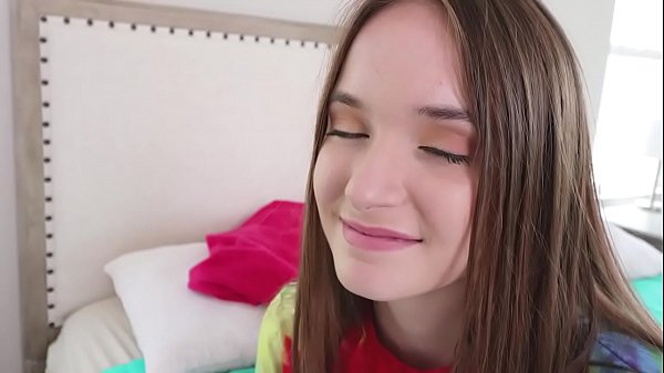 Brunette Cewek Muda (hazel Moore) Colokin Kontol Gede Stepbro-nya Sampai Muncrat