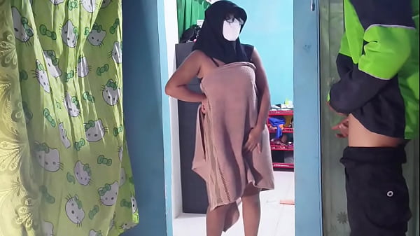 Kena Lihat Ojol Pas Lagi Sibuk Mainin Kontol Sendiri