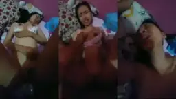 Ngentot Terus Si Gadis Kecil Pasrah Digojlok Sampai Lumer