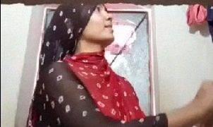 Video Mandi Telanjang Bhabhi Desa Yang Seksi