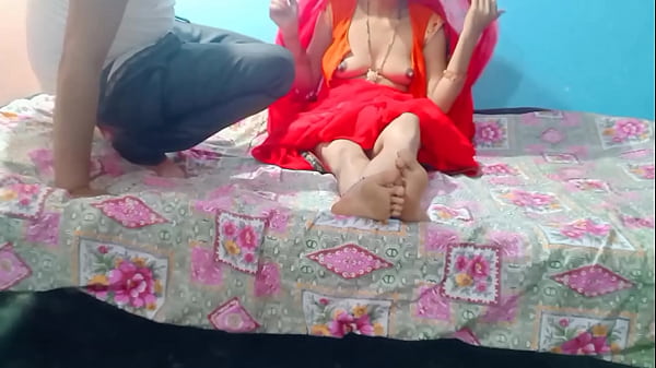 Bhaabi Ne Jab Ghar Mein Koi Nahi Tha, Devar Ke Saath Masti Mein Apna Petticoat Utha Diya