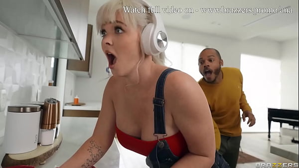 Temen Gue Lagi Main Anal Bareng Kay Carter & Delilah Day – Tonton Full Dari Www.brazzers.promo/ana