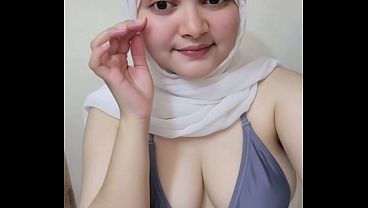 Hari-hari Pertama Goyang Twerking Pake Hijab, Bikin Makin Panas