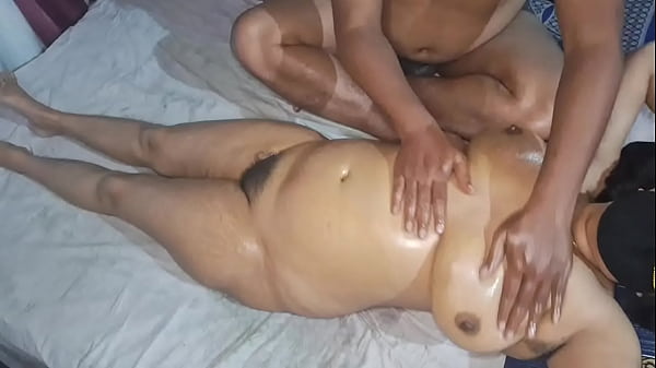 Desi Bhabhi Bugil Full Pijat Panas Bikin Makin Bergairah