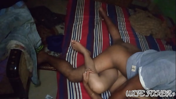 Desi Cewek Cowok Siap Bikin Loe Tegang