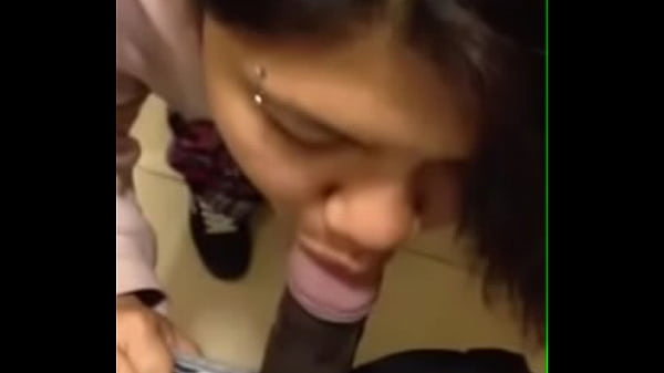 Cewek Desi Lagi Seru-seru Nya Nikmatin Kontol
