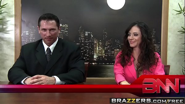Bos Brazzers Lagi Ngobrolin Berita, Pas Lagi Coli Bareng Ariella Ferrera, Nikki Sexx, Sama John Str!