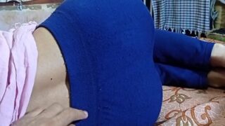Cewek India Digebukin Kakaknya Pas Tidur Di Ranjang