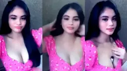 Memek Kylie Montok Banget Mepet Pake Bikini