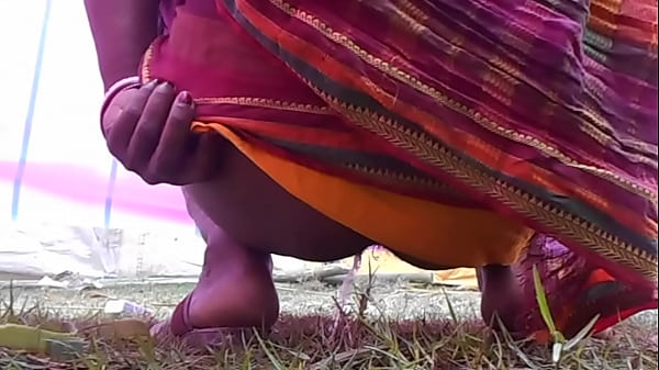 Desi Bulu Lebat Memek Becek Kencing
